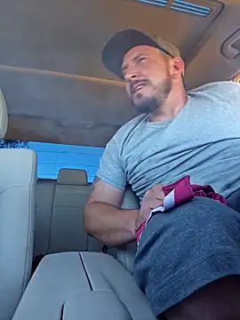 Snapshot of UncutHammer69 chatting on October 2025 04:25:02 PM UncutHammer69 online show from October 2025 04:25:02 PM