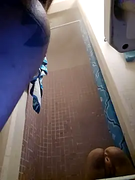 Snapshot of UncutHammer69 chatting on October 2025 09:33:01 AM UncutHammer69 online show from October 2025 09:33:01 AM