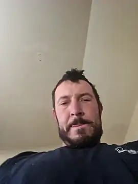 Snapshot of UncutHammer69 chatting on December 2025 04:14:02 PM UncutHammer69 online show from December 2025 04:14:02 PM