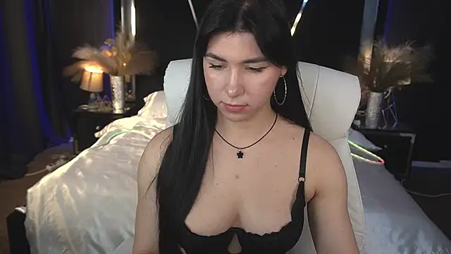 Snapshot of EmilyCandyy chatting on November 2025 07:41:01 AM EmilyCandyy online show from November 2025 07:41:01 AM