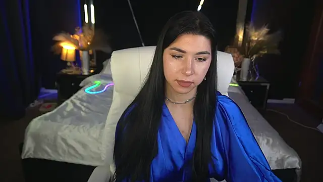 Snapshot of EmilyCandyy chatting on November 2025 06:57:01 AM EmilyCandyy online show from November 2025 06:57:01 AM