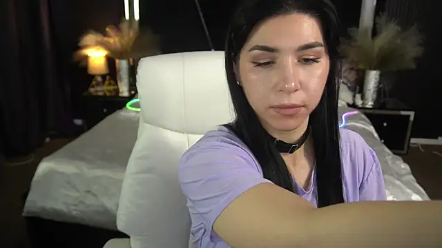 Snapshot of EmilyCandyy chatting on November 2025 07:05:02 AM EmilyCandyy online show from November 2025 07:05:02 AM