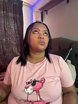 yanza2002 online show from February 2026 06:39:01 PM