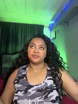 yanza2002 online show from April 2026 11:38:02 PM