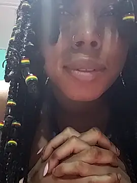 Snapshot of HONEYSWEETS_LIVE chatting on November 2025 04:43:02 AM HONEYSWEETS LIVE online show from November 2025 04:43:02 AM