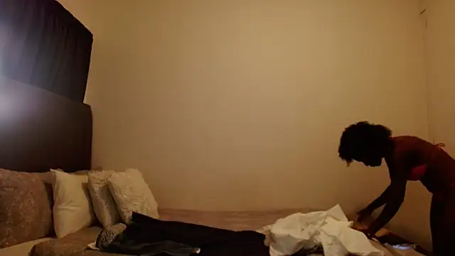 SoftRosee online show from September 2025 04:07:02 PM