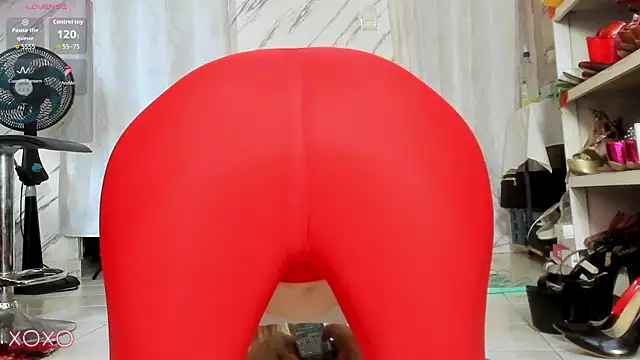 Snapshot of samanthaExsotic chatting on November 2025 01:18:02 PM samanthaExsotic online show from November 2025 01:18:02 PM