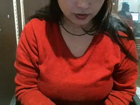 Snapshot of UrsMansi chatting on December 2024 06:35:01 AM UrsMansi online show from December 2024 06:35:01 AM