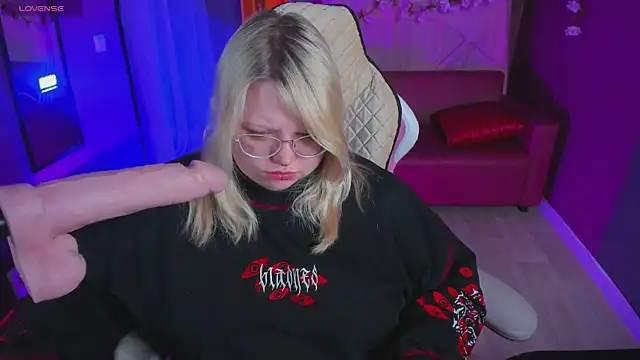 Yoki Shizuko online show from April 2026 06:36:02 AM