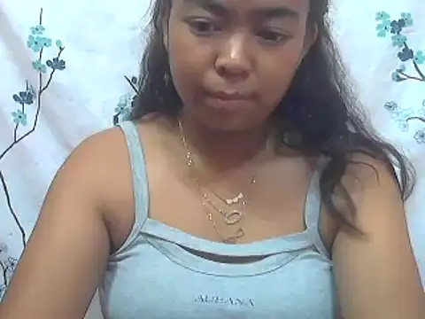 Snapshot of milkboobsgirl chatting on February 2025 04:43:01 AM milkboobsgirl online show from February 2025 04:43:01 AM