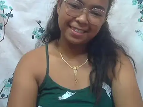 Snapshot of milkboobsgirl chatting on March 2025 10:59:02 AM milkboobsgirl online show from March 2025 10:59:02 AM
