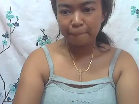 Snapshot of milkboobsgirl chatting on March 2025 03:54:02 AM milkboobsgirl online show from March 2025 03:54:02 AM