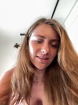 MariiD online show from October 2025 09:04:02 AM