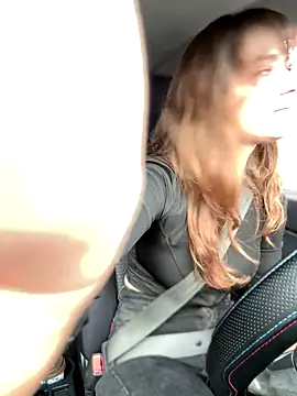 MariiD online show from November 2025 07:19:01 AM