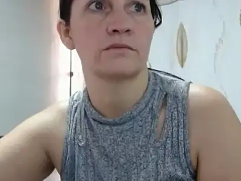 Snapshot of angel_sw chatting on February 2025 08:22:02 PM angel sw online show from February 2025 08:22:02 PM