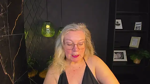 NataliMellow online show from October 2025 01:12:01 PM