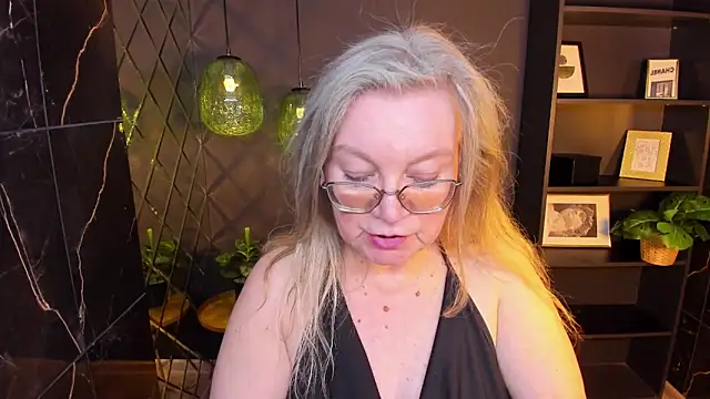 NataliMellow online show from April 2026 07:07:02 PM