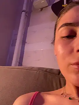 Snapshot of so_cutes chatting on September 2025 08:08:02 PM so cutes online show from September 2025 08:08:02 PM