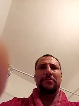 Snapshot of Miki20677 chatting on December 2024 04:43:01 PM Miki20677 online show from December 2024 04:43:01 PM