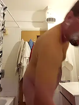 Snapshot of Miki20677 chatting on January 2025 08:30:01 PM Miki20677 online show from January 2025 08:30:01 PM