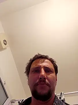 Snapshot of Miki20677 chatting on March 2025 05:05:02 PM Miki20677 online show from March 2025 05:05:02 PM