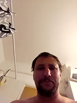 Snapshot of Miki20677 chatting on December 2025 05:40:02 PM Miki20677 online show from December 2025 05:40:02 PM