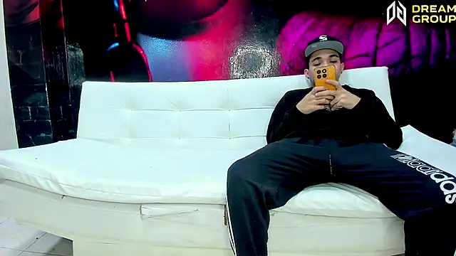 AmazingPartys online show from February 2026 07:45:02 PM