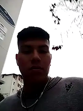 Snapshot of mikeeeeeell chatting on November 2025 06:59:02 AM mikeeeeeell online show from November 2025 06:59:02 AM