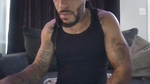 BigWayneBabyXXX online show from October 2025 05:32:02 PM