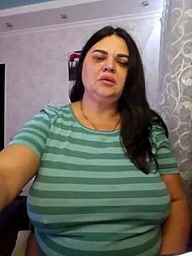 Snapshot of littleRikka chatting on September 2025 08:25:02 PM littleRikka online show from September 2025 08:25:02 PM