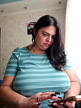 Snapshot of littleRikka chatting on September 2025 08:41:01 AM littleRikka online show from September 2025 08:41:01 AM