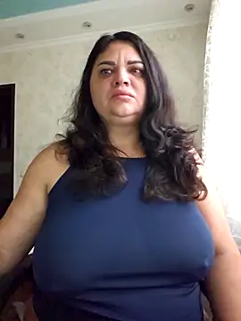 Snapshot of littleRikka chatting on October 2025 07:17:01 AM littleRikka online show from October 2025 07:17:01 AM