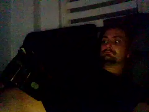 Snapshot of paulegaa@xh chatting on November 2025 06:32:01 PM paulegaaxh online show from November 2025 06:32:01 PM