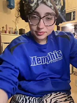 ladyturtle online show from March 2026 01:00:02 AM