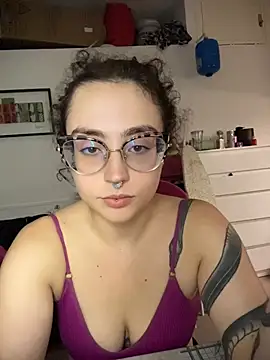 ladyturtle online show from July 2026 12:48:01 AM