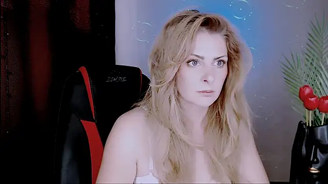 Snapshot of Eleonores chatting on September 2025 05:07:02 AM Eleonores online show from September 2025 05:07:02 AM