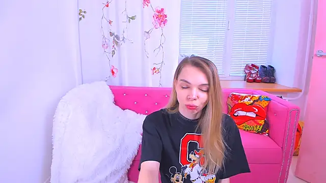 Snapshot of The_Deep_Passion chatting on March 2025 08:00:01 AM The Deep Passion online show from March 2025 08:00:01 AM