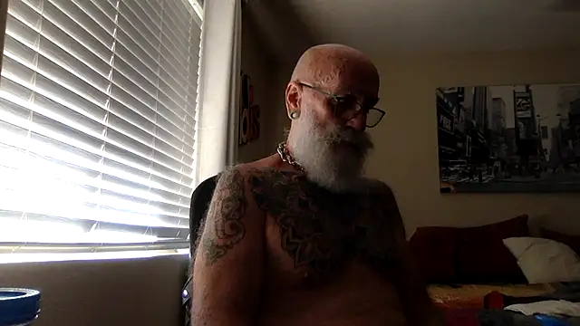 Snapshot of IamReady@xh chatting on April 2026 05:20:02 PM IamReadyxh online show from April 2026 05:20:02 PM