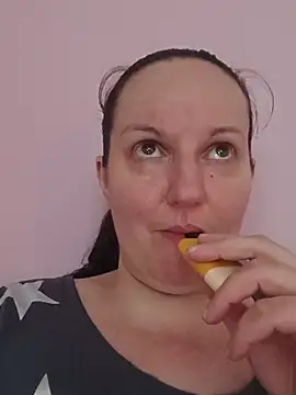 BustyLadyAlma online show from July 2026 06:30:01 AM