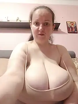BustyLadyAlma online show from July 2026 07:45:01 AM