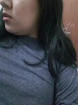 Snapshot of Kalani_Engel chatting on January 2026 04:51:01 AM Kalani Engel online show from January 2026 04:51:01 AM