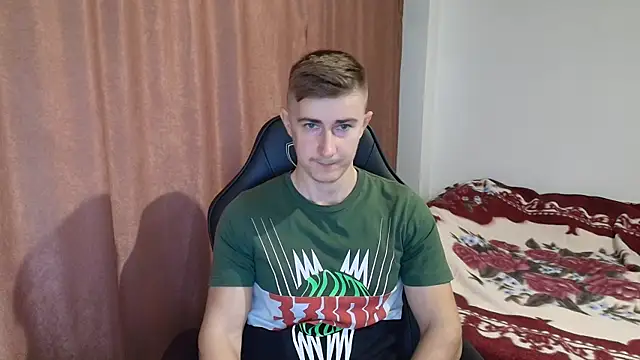 Todhorny9873 online show from December 2024 08:15:01 AM