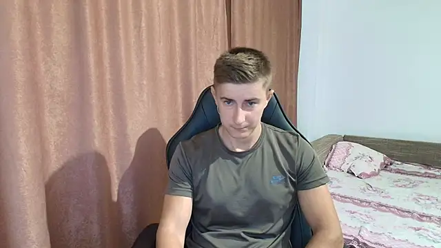 Todhorny9873 online show from February 2025 05:25:01 AM