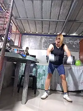 Snapshot of Kariebabe chatting on October 2025 12:41:02 AM Kariebabe online show from October 2025 12:41:02 AM