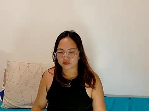 BURBERRY69 online show from March 2026 04:06:02 PM