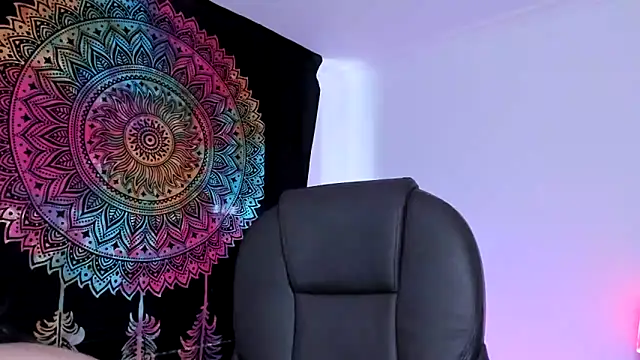 HazelKush online show from February 2025 10:06:02 PM