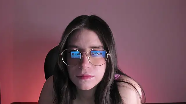 HazelKush online show from October 2025 08:20:02 PM