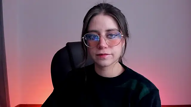 HazelKush online show from November 2025 09:52:02 PM