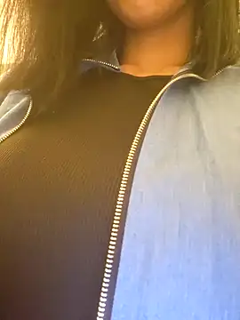 Snapshot of misscectito13 chatting on October 2025 07:43:01 PM misscectito13 online show from October 2025 07:43:01 PM