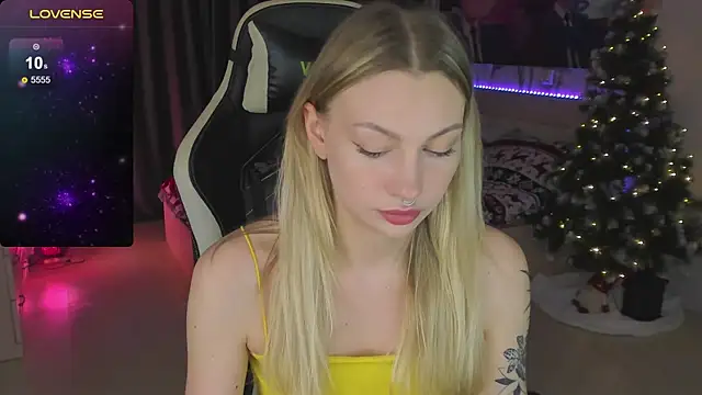 BiMolly online show from January 2025 04:04:01 AM